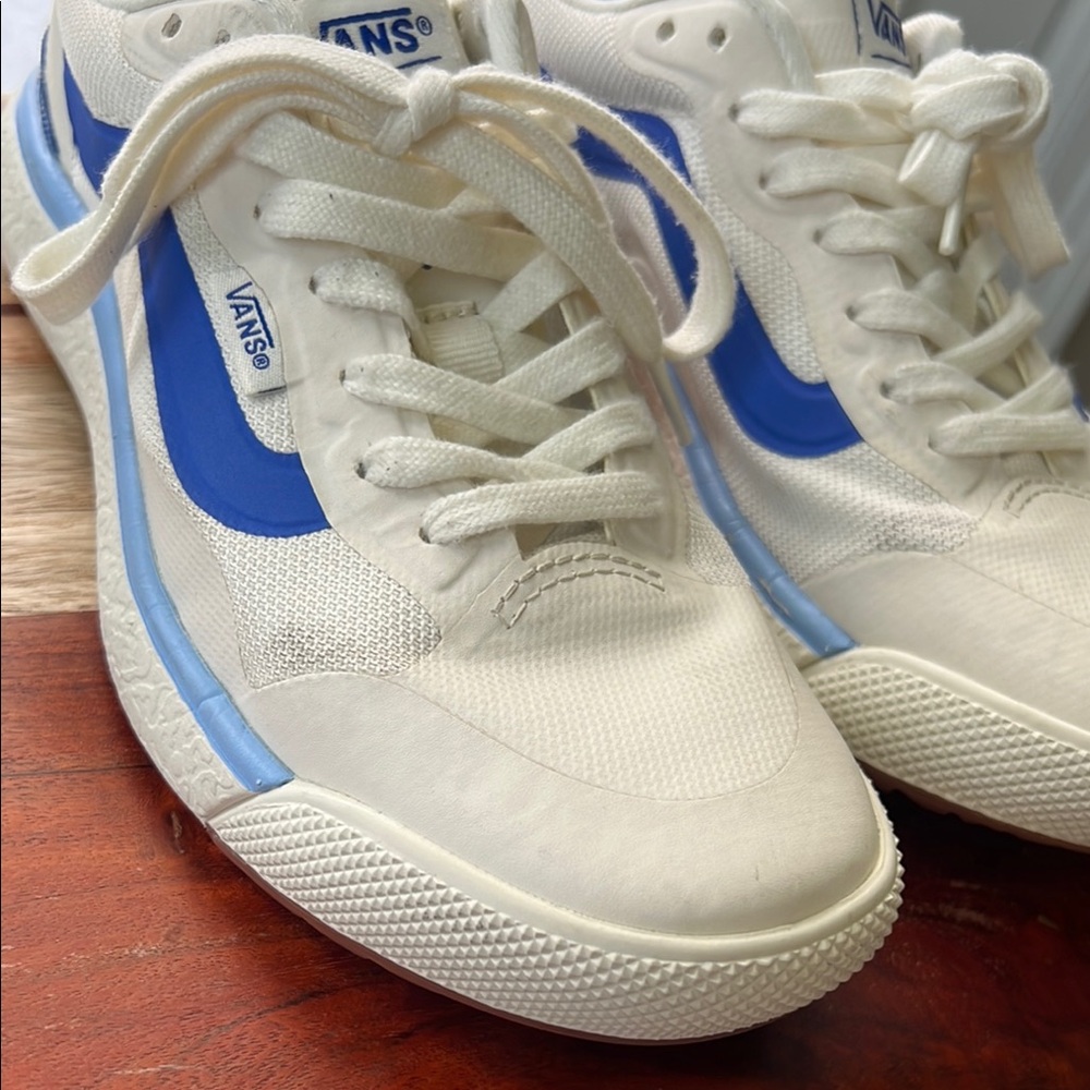 Vans Cream and Blue Old Skool Sneakers - Picture 4 of 6